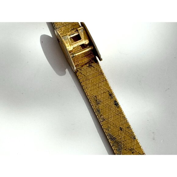 Benrus Acordion Style B369 Gold T Ladies Vintage Wristwatch - 18mm - WORKS! - Picture 4 of 13